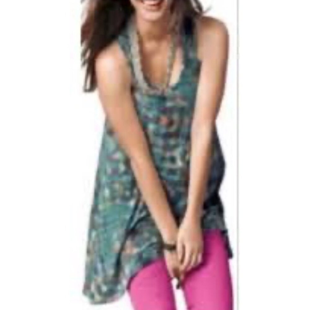 CAbi Confetti Dot Print Sleeveless Tunic Swing Top